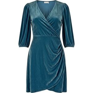 aritzia green velvet dress Wilfred | Dresses | Wilfred Elsie Surplice Knit Mini Wool Cashmere Size Small model: Sophia GB070F